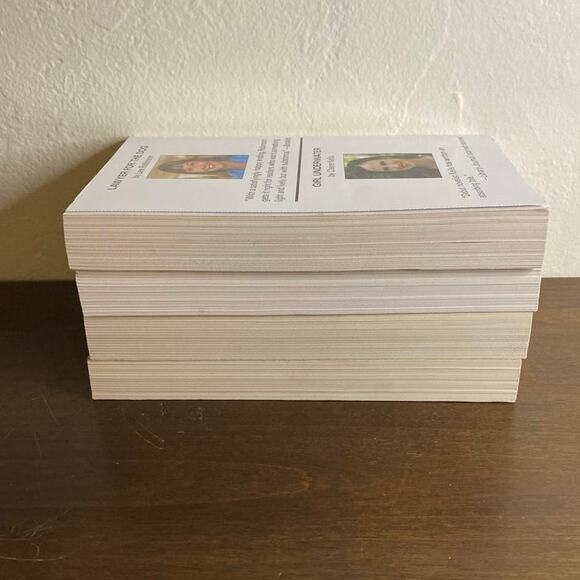 Lot of 4 Readers Digest Large Type Print Books The Orchard The Sentry Lawyer Dog - Picture 10 of 12